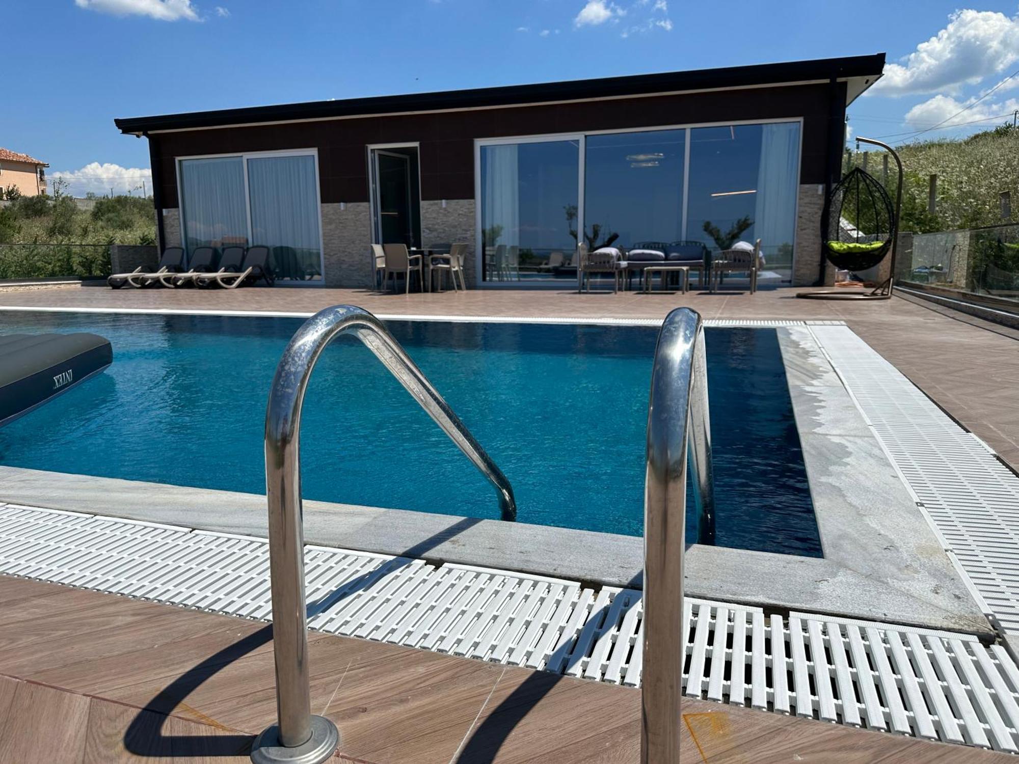 Top Villas Durres Luaran gambar